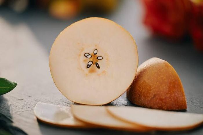 Lê đồng âm với các từ chia ly, ly biệt, không hợp tặng quà. (Ảnh: Kudamono)