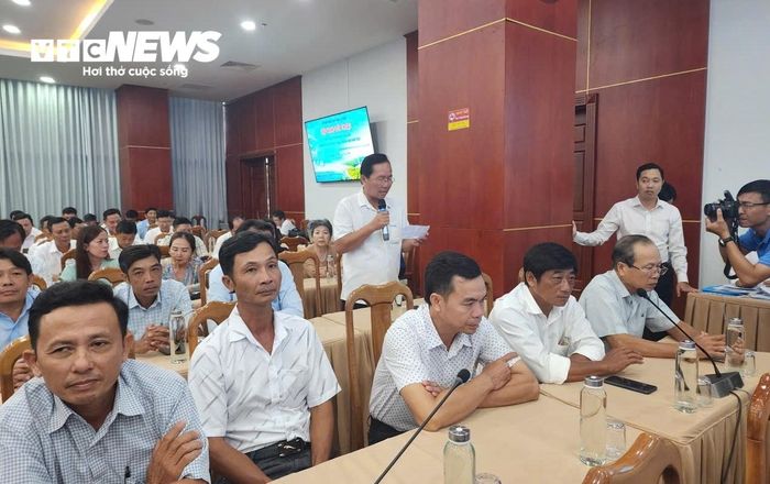 Nông dân Cà Mau nêu ý kiến, kiến nghị tháo gỡ khó khăn về đầu ra cho các sản phẩm chủ lực của tỉnh.