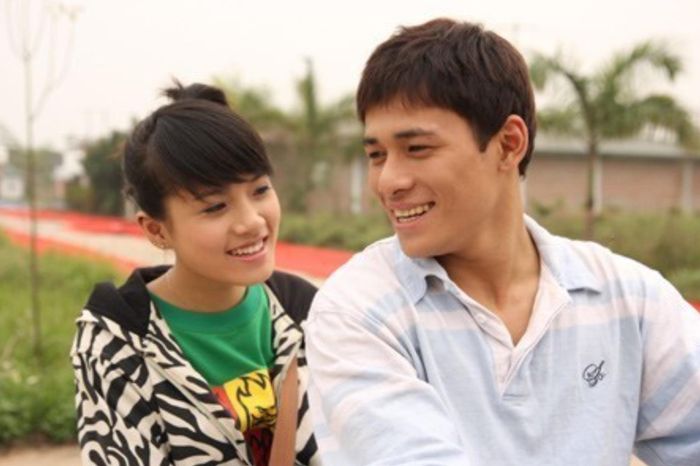 Tùng Mint nổi tiếng khi tham gia phim “Bước nhảy xì-tin”.