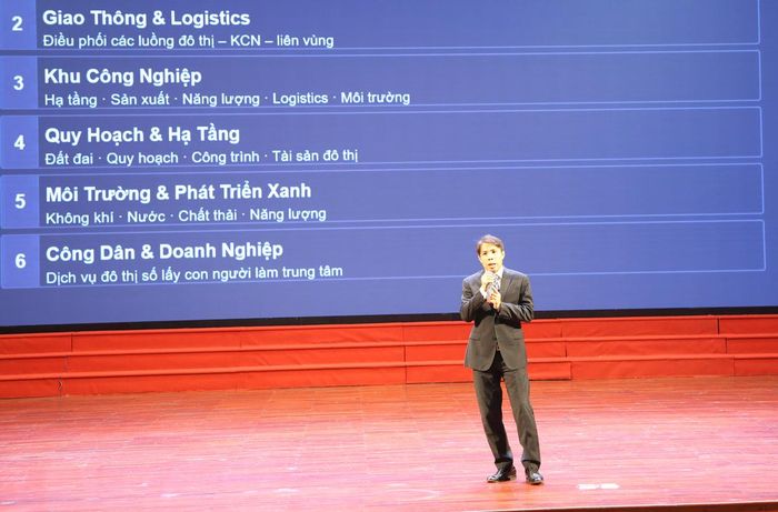 Đại diện Mobifone tham luận tại hội thảo.