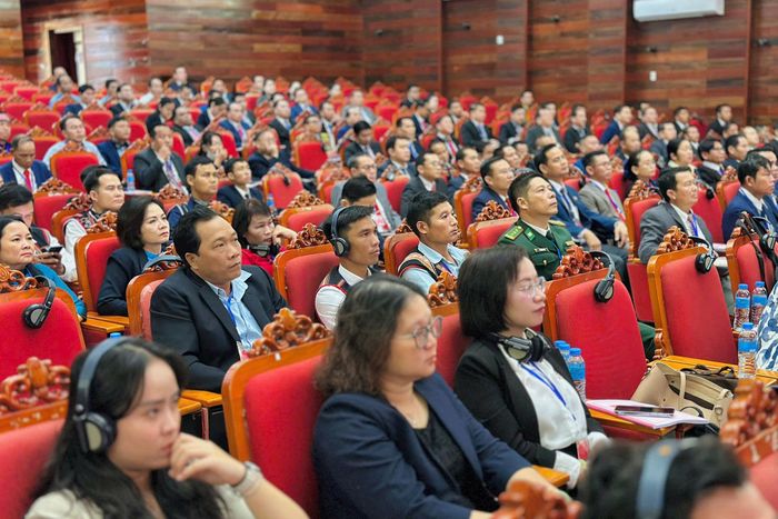 Các địa phương hai bên biên giới Việt Nam - Lào đã cùng nhau chia sẻ kinh nghiệm, giúp nâng cao hiệu quả công tác quản lý, bảo vệ đường biên, mốc giới. Ảnh: Bộ Ngoại giao cung cấp