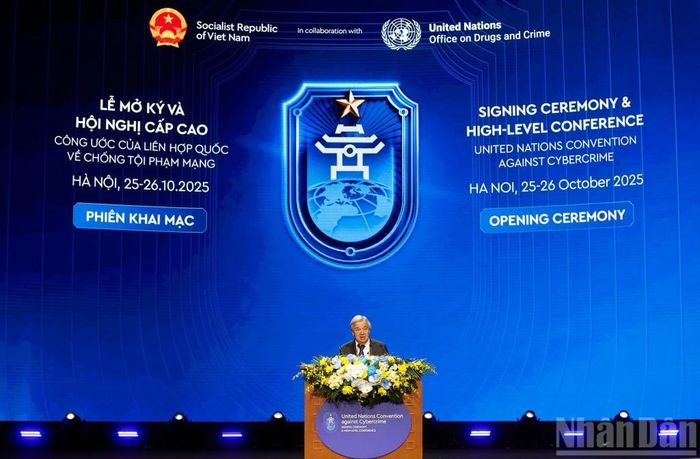 Tổng Thư ký Liên hợp quốc António Guterres phát biểu tại Phiên khai mạc cấp cao Lễ mở ký Công ước Hà Nội, tháng 10-2025. Ảnh: PV