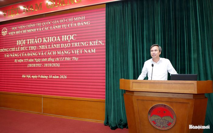 Đại biểu trình bày tham luận tại Hội thảo. Ảnh: Mai Quý