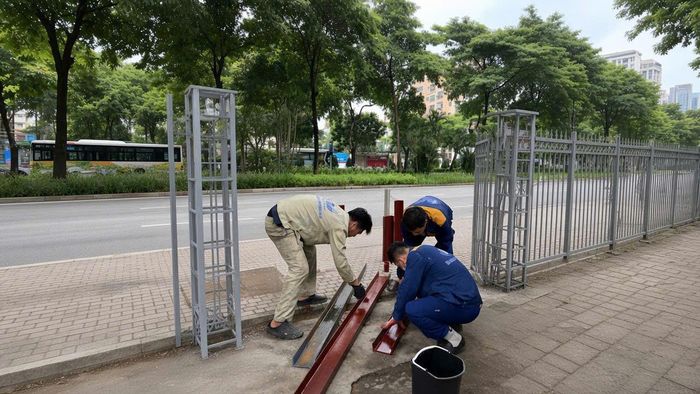Công việc chống ngập thực chất bắt đầu từ những ngày bình thường. Ảnh: PV