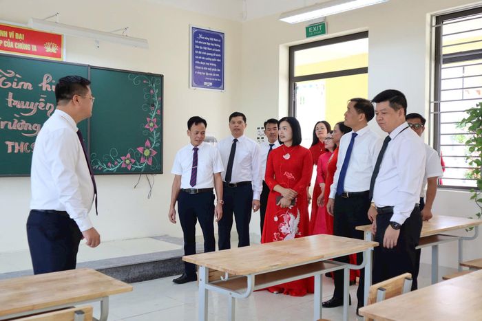 Cơ sở vật chất Trường THCS Vân Cốc được đầu tư khang trang, hiện đai. Ảnh: Nguyễn Mai