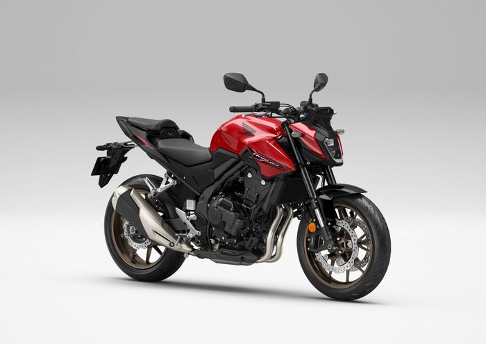 Mẫu CB500 Hornet mang đậm phong cách chiến binh đường phố. Ảnh: PV