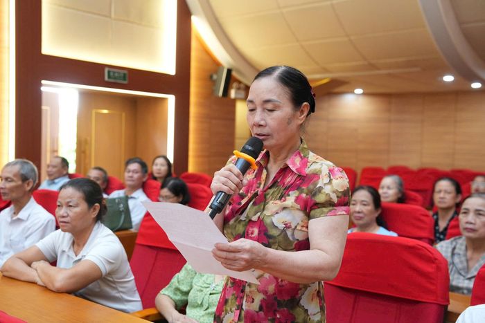 Đại biểu nêu ý kiến tại hội nghị. Ảnh: Phạm Diệp