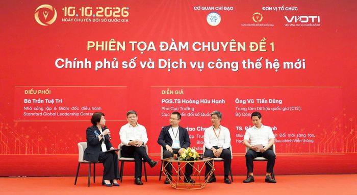 Phiên Tọa đàm chuyên đề 1. Ảnh: Phan Hoàn