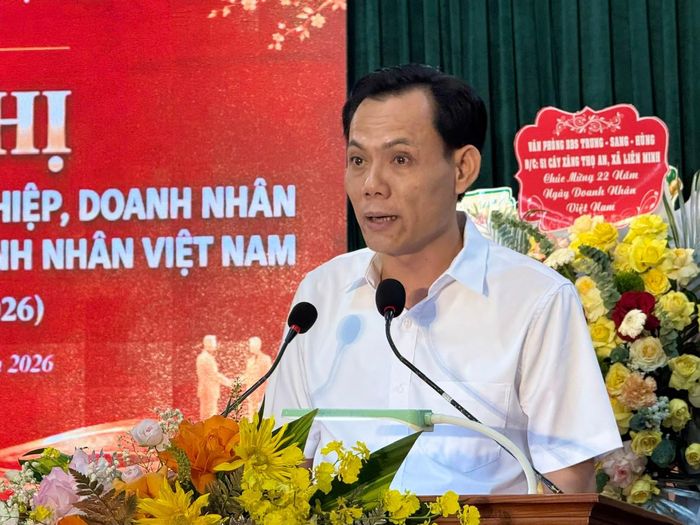 Chủ tịch Hội Doanh nghiệp xã Liên Minh Lê Tiến Phùng tại hội nghị. Ảnh: Kiều Thoan Thu