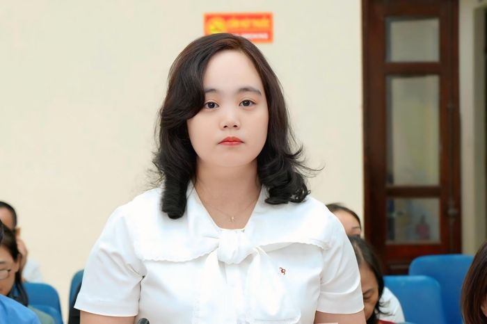 Nhiều câu hỏi đại biểu chất vấn xoay quanh vấn đề an toàn thực phẩm, môi trường, trật tự giao thông,... được đưa ra tìm câu trả lời. Ảnh: Phạm Mạnh