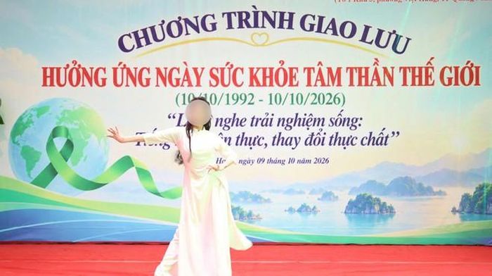 Những tiết mục nghệ thuật do chính người bệnh và nhân viên y tế của bệnh viện biểu diễn. Ảnh: Tiến Sinh