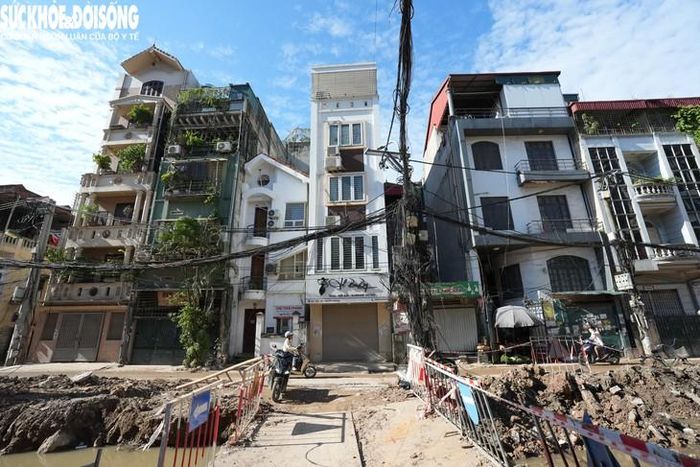 Sau khi hoàn thành, ngõ 381 Nguyễn Khang sẽ kết nối thông suốt với phố Thành Thái và Duy Tân, góp phần hình thành trục giao thông liên kết Vành đai 2, Vành đai 2,5 và Vành đai 3. Dự án được kỳ vọng nâng cao năng lực lưu thông, giảm áp lực giao thông trong khu vực, đồng thời góp phần chỉnh trang đô thị và cải thiện chất lượng sống của người dân.