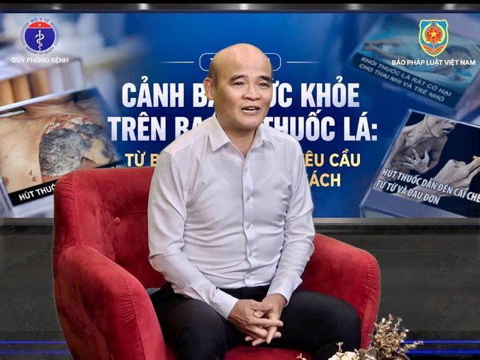 TS. Nguyễn Huy Quang - nguyên Vụ trưởng Vụ Pháp chế, Bộ Y tế phát biểu. Ảnh: ĐHYTCC