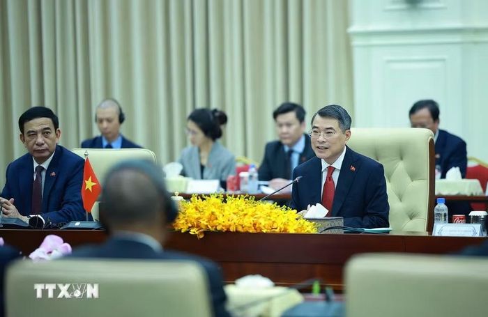 Thủ tướng Lê Minh Hưng hội đàm với Thủ tướng Vương quốc Campuchia Hun Manet. (Ảnh: Dương Giang/TTXVN)
