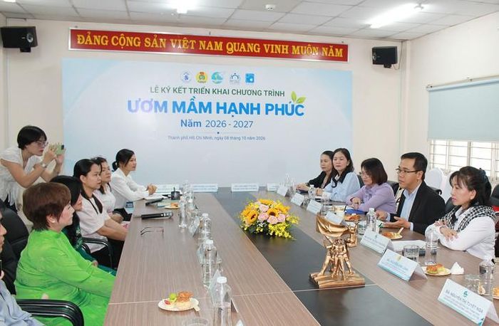 ThS. Phạm Chánh Trung - Chi cục trưởng Chi cục Dân số TPHCM chia sẻ thông tin về những chính sách hỗ trợ đang tham mưu và sẽ đệ trình trong những ngày tới. Ảnh: Mimosa