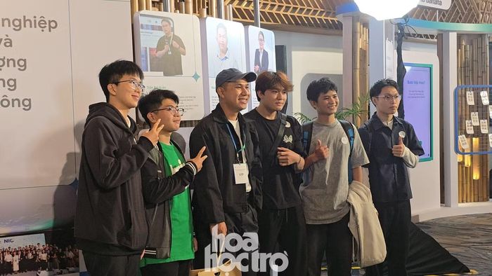 Nhiều nhà sáng tạo nội dung có mặt tại sự kiện A.I Riser 2026.