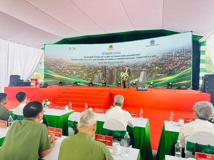 Ông Vương Văn Thường, Phó Chủ tịch Thường trực HĐQT Tập đoàn KITA Group, đại diện chủ đầu tư và đơn vị phát triển dự án phát biểu tại buổi lễ