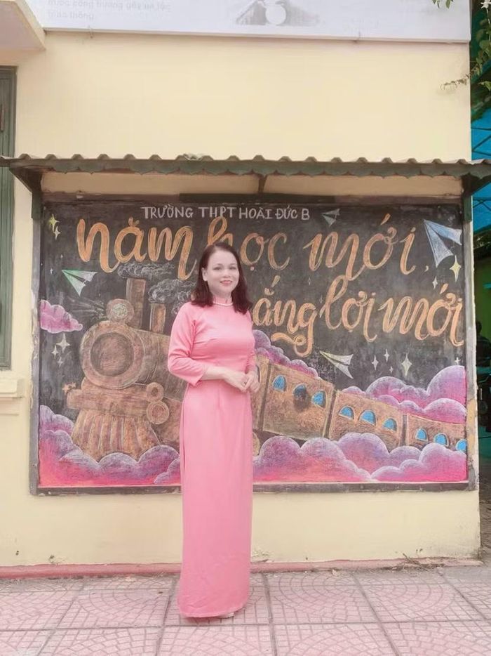 Cô Nguyễn Lan Hương.
