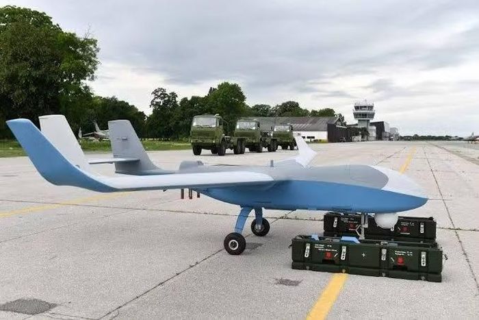 Đây là điều dễ hiểu bởi vì những chiếc CH-95 nhỏ bé không có khả năng tự vệ trước Akinci hạng nặng, điều này giải thích vì sao ưu thế áp đảo thuộc về chiếc UAV do Thổ Nhĩ Kỳ sản xuất.