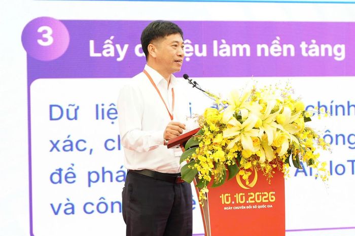 Ông Nguyễn Kim Tùng, Phó Giám đốc Sở KHCN Thành phố Huế chia sẻ về mô hình chuyển đổi số tại địa phương.