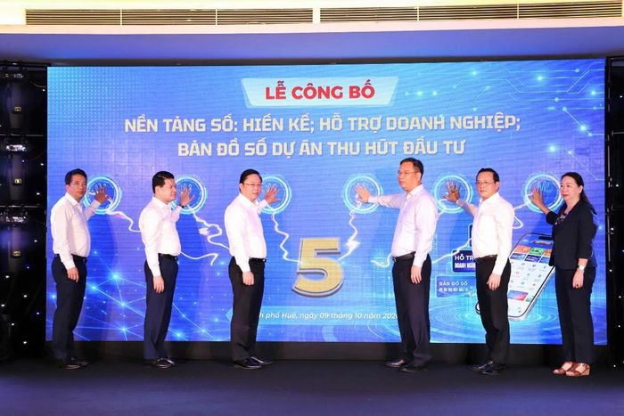 Ngày 9/10, Huế ra mắt ba nền tảng số hỗ trợ người dân, doanh nghiệp và thu hút đầu tư. Ảnh: Bộ KHCN.