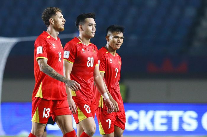 Troussier cho rằng nếu Việt Nam hướng tới World Cup 2030, việc phát triển thế hệ cầu thủ kế cận phải được đẩy mạnh ngay từ bây giờ.