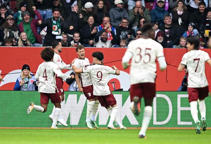  Bayern phải hai lần rượt đuổi tỷ số và chỉ giành được 1 điểm sau trận hòa 2-2 ở vòng 5 Bundesliga.
