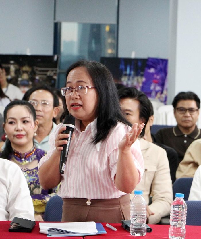 Bà Đinh Thị Thanh Thủy, Phó Trưởng Ban Tuyên giáo Thành ủy TP.HCM, Phó Chủ tịch thường trực Hội đồng LLPB VHNT Thành phố phát biểu