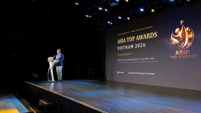 Ông Muongphum Harnsiripetch, cố vấn chương trình, giới thiệu về Asia Top Awards 2026