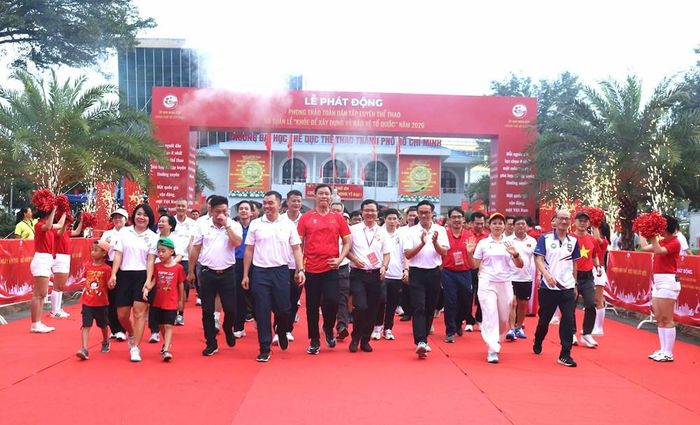 Hoạt động đi bộ đồng hành cự ly 1,5km tại Lễ hưởng ứng