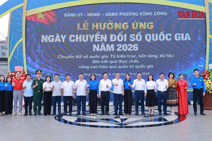 Các đại biểu tham dự chương trình hưởng ứng Ngày Chuyển đổi số quốc gia năm 2026