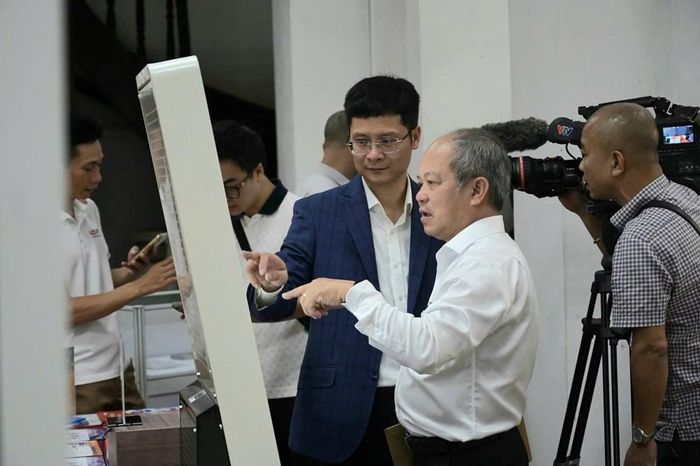 Chuyển đổi số đang mở ra nhiều hướng đi mới cho thư viện. Ảnh: Thiên Ngân