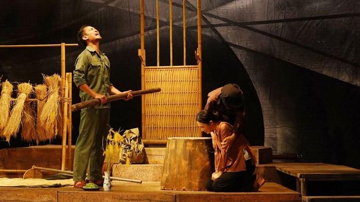 Vở kịch "Điều còn lại" tôn vinh lòng bao dung, sự hy sinh và tình yêu thương của người phụ nữ