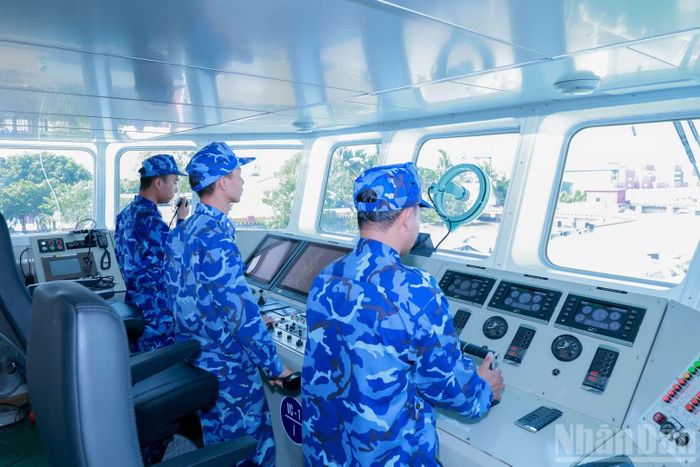 Luyện tập thành thục các tình huống báo động chiến đấu.