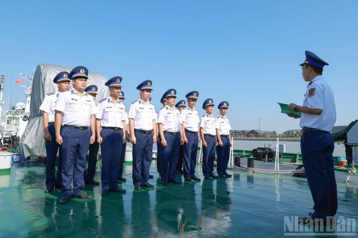 Tàu CSB 2007, Hải đội 112, Hải đoàn 11, Bộ Tư lệnh Vùng Cảnh sát biển 1 tổ chức quán triệt, giao nhiệm vụ cho cán bộ, nhân viên tham gia hội thi, hội thao.