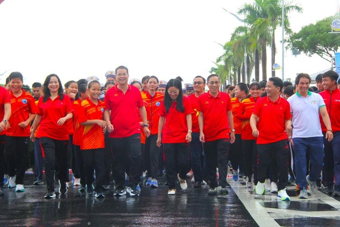 Đà Nẵng tổ chức đi bộ đồng hành, lan tỏa thông điệp “Mỗi người dân lựa chọn ít nhất một môn thể thao phù hợp để tập luyện thường xuyên”