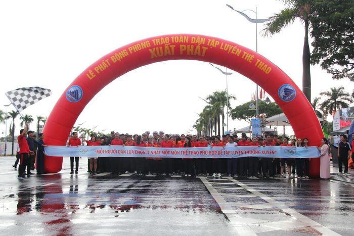 Thông điệp rất cụ thể: mỗi người dân có thể lựa chọn những môn thể thao phù hợp với sức khỏe, lứa tuổi, sở thích và điều kiện thực tế... để duy trì tập luyện đều đặn, an toàn và bền bỉ.