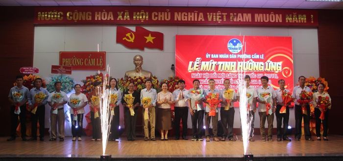 UBND phường Cẩm Lệ thành lập 32 Tổ Công nghệ số cộng đồng.