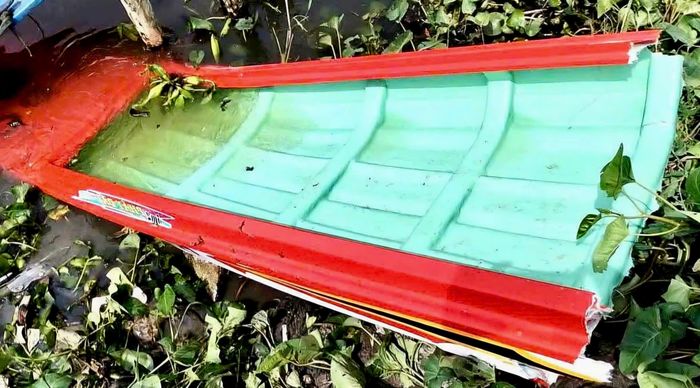 Chiếc vỏ lãi do nam thanh niên điều khiển bị gãy đôi 