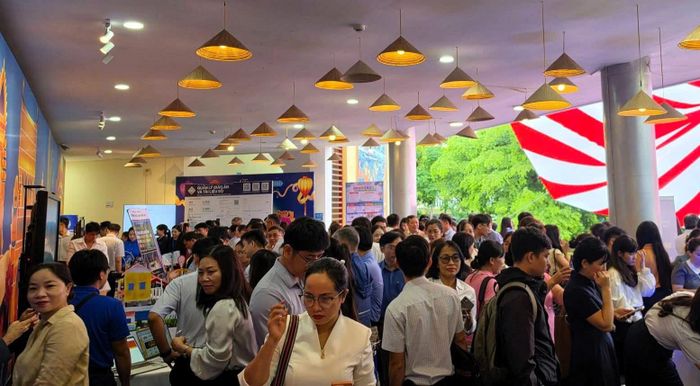Ngày hội Chuyển đổi số năm học 2026-2027 với sự tham dự của gần 1.000 đại biểu