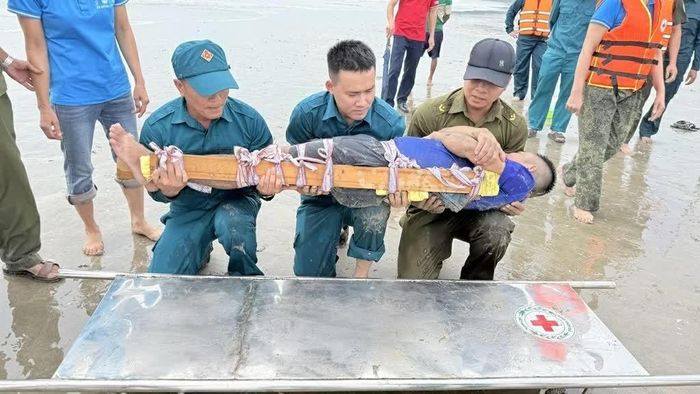 Trong khuôn khổ Chương trình, Trung ương Hội Chữ thập đỏ Việt Nam và các đơn vị phối hợp tổ chức các hoạt động tập huấn và diễn tập thực tế nhằm nâng cao năng lực ứng phó thiên tai cho lực lượng tại chỗ. (Nguồn: Trung ương Hội Chữ thập đỏ Việt Nam)