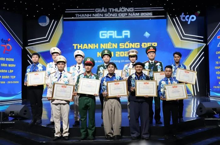 Các gương mặt thanh niên được trao giải thưởng “Thanh niên sống đẹp” 2026. (Ảnh: Đăng Hải)