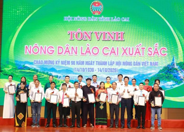 Chiều 9/10, Hội Nông dân tỉnh Lào Cai tổ chức Hội nghị Tôn vinh “Nông dân Lào Cai xuất sắc” năm 2026. Ảnh: laocai.gov.vn