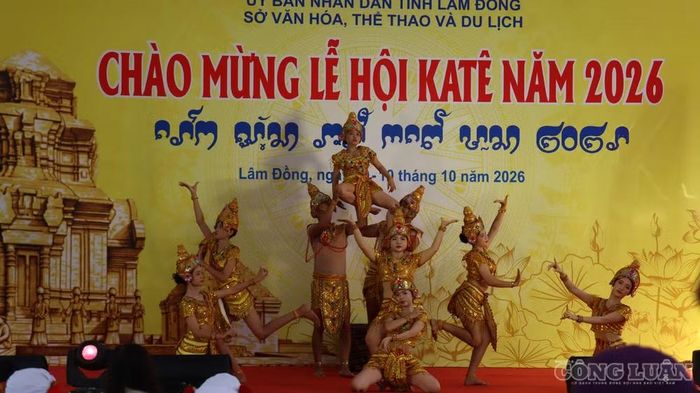 Lễ hội là dịp để đồng bào Chăm theo đạo Bàlamôn thực hành các nghi lễ truyền thống, tưởng nhớ công lao các vị vua, tiền nhân và tổ tiên, đồng thời cầu mong mưa thuận gió hòa, mùa màng bội thu, cuộc sống bình an.