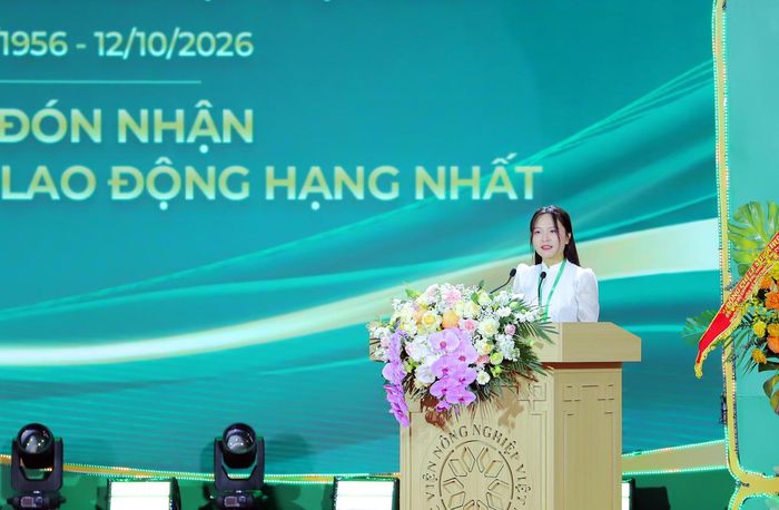Sinh viên Học viện Nông nghiệp Việt Nam bày tỏ niềm tự hào khi được học tập dưới mái trường thân yêu 