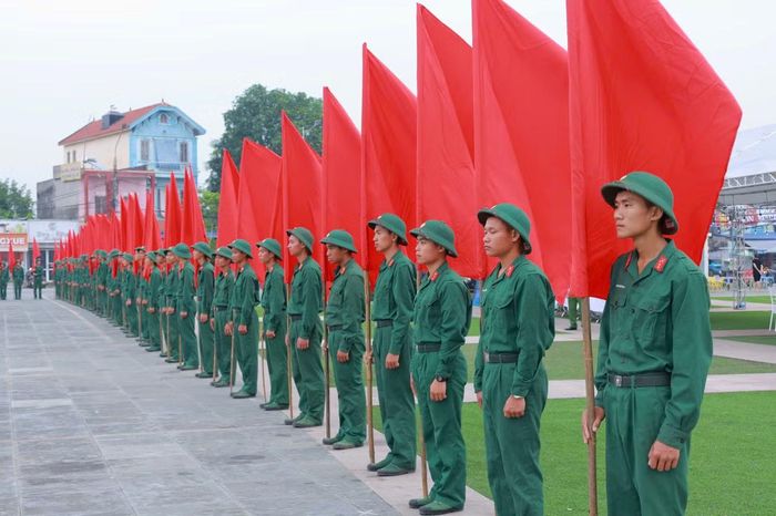 Các lực lượng tham gia đồng diễn.