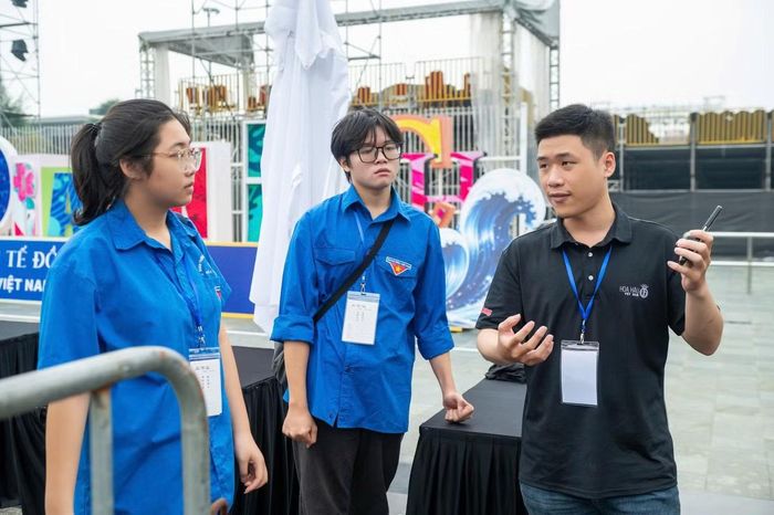Công tác đón khách được phân công kỹ lưỡng.