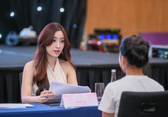 Hoa hậu Việt Nam 2016 Đỗ Mỹ Linh đảm nhận vai trò giám khảo.