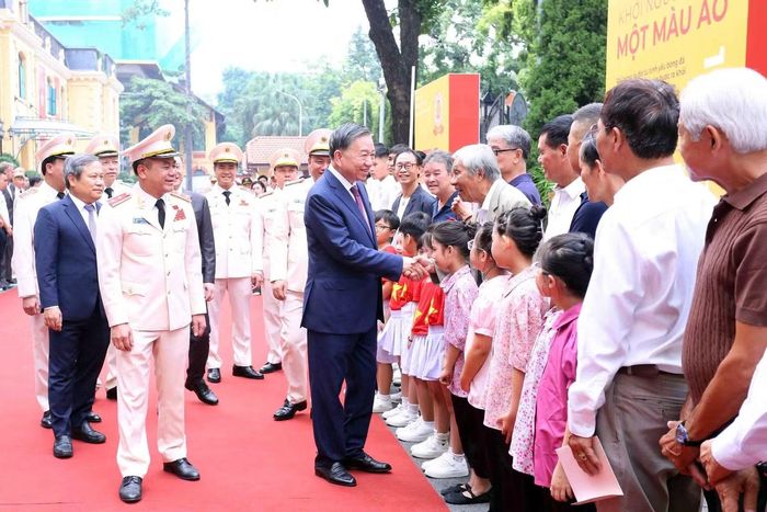 Tổng Bí thư, Chủ tịch nước Tô Lâm dự kỷ niệm 70 năm ngày thành lập CLB Bóng đá Công an Hà Nội.