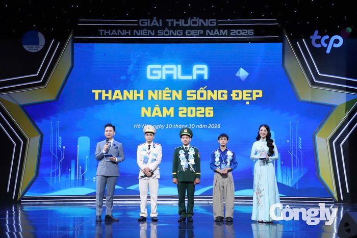 3 trong số 15 gương thanh niên sống đẹp tiêu biểu giao lưu tại chương trình